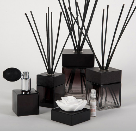 fragrancelife_square line